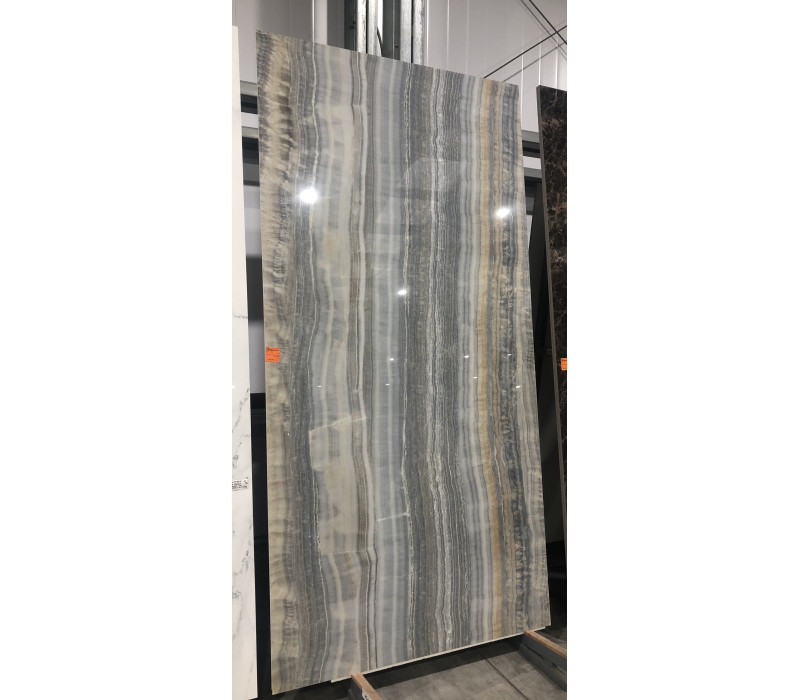 ULTRA ONICI Grey Onyx Vein Cut LUC SHINY 300x150