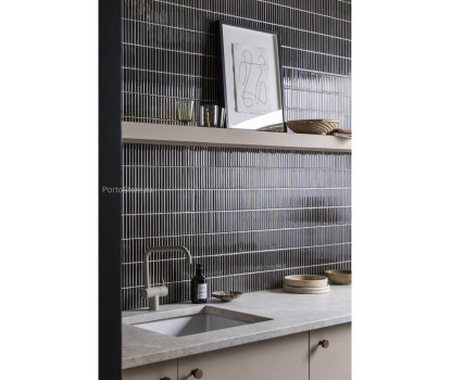 Iggy Black Gloss Porcelain Mosaic